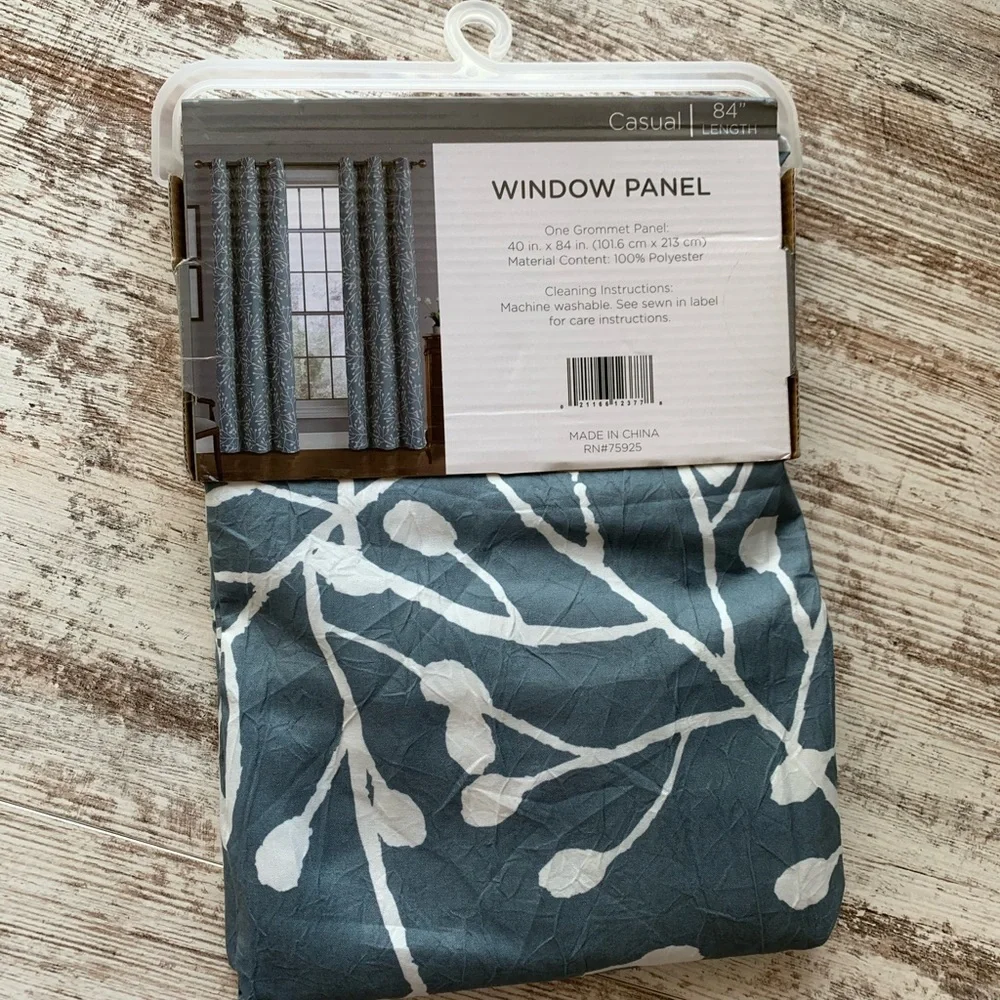 CHARLTON HOME Wilmar Floral Semi-Sheer Grommet Single Curtain Panel 40 x 84 NEW